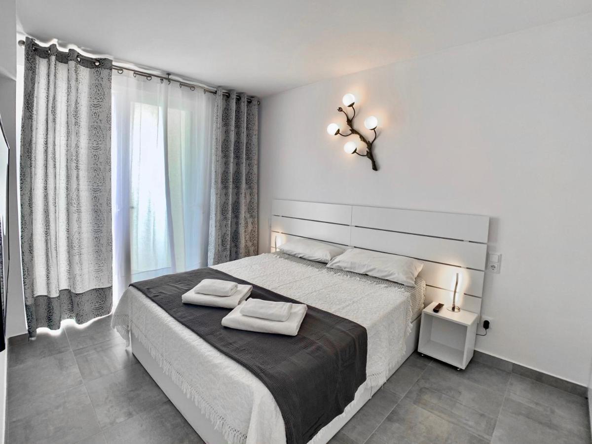 Clubrent - Edf Calpemar, Planta 8, Primera Linea エクステリア 写真